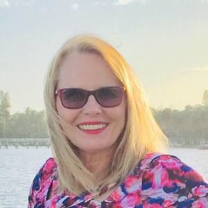 Meet your Posher, Deanna